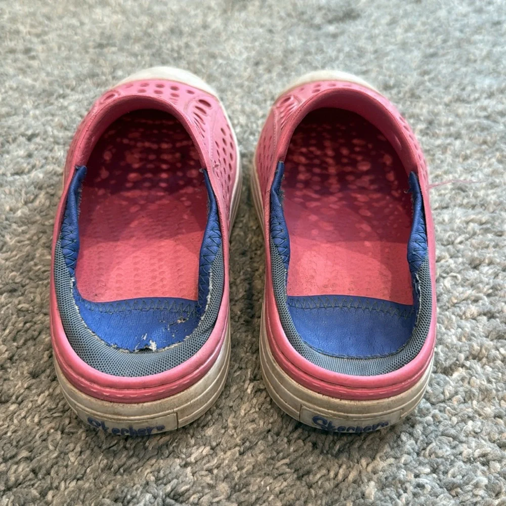Skechers guzman foamies